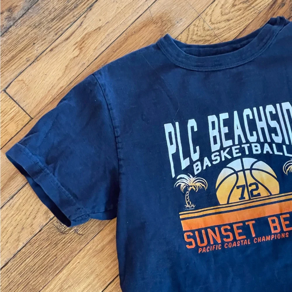 Children’s Place T-Shirt, Youth Size Small